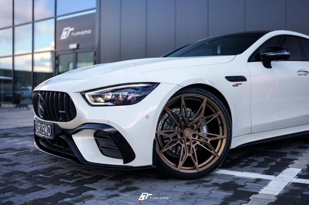 After wheel restoration on Mercedes AMG GT